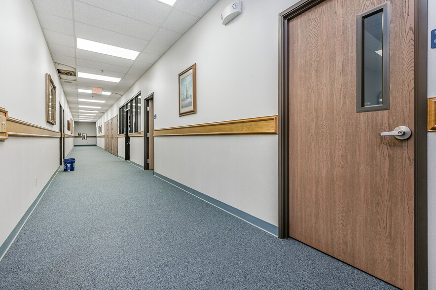 More Photos Of 4530 Canyon Dr, Amarillo Freestanding For Sale