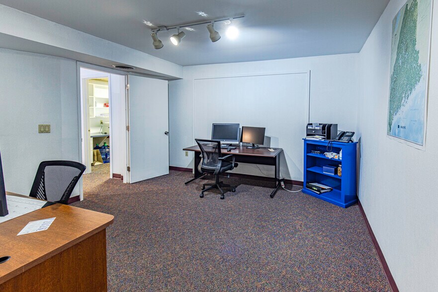 More Photos Of 417 Main St, Bangor Office For Lease