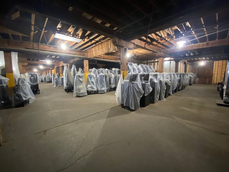 More Photos Of 1118 SW 3rd St, Oklahoma City Manufacturing For Lease