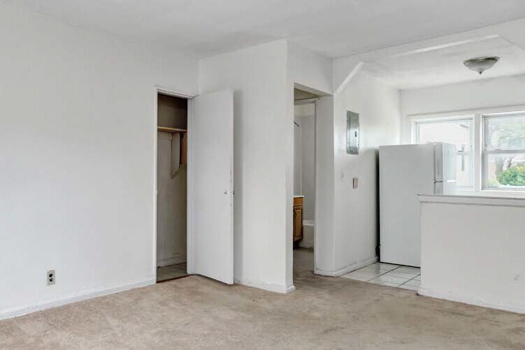 More Photos Of 421 E Broadway, Long Beach Apartments For Sale