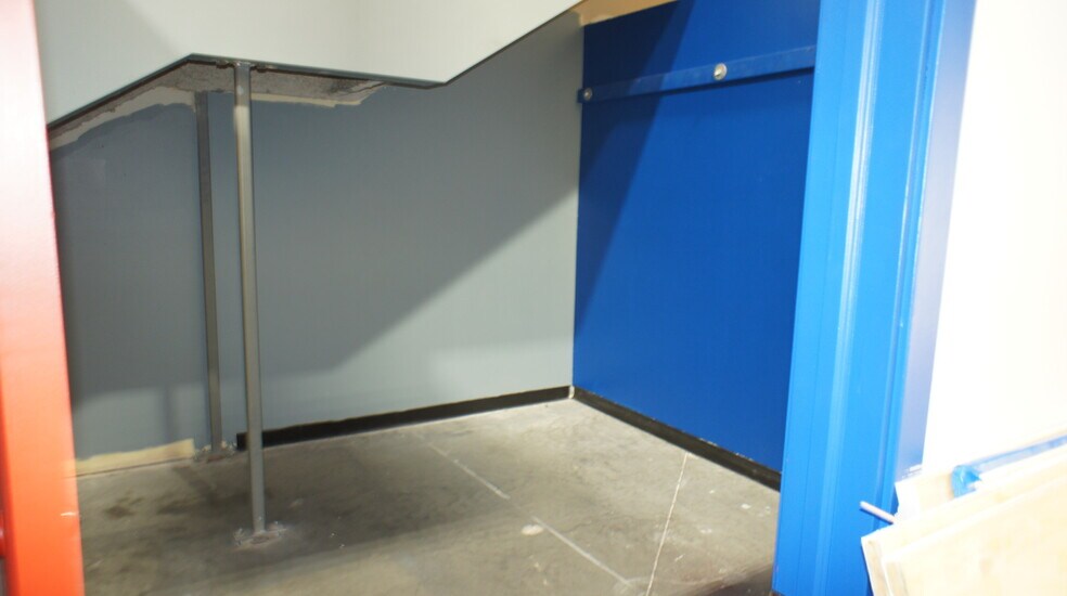 More Photos Of 65 Chippewa Rd, Sherwood Park Office For Sale