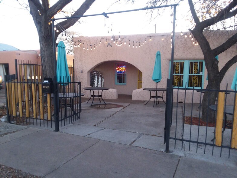 More Photos Of 224-226 N GUADALUPE St, Santa Fe Flex For Sale