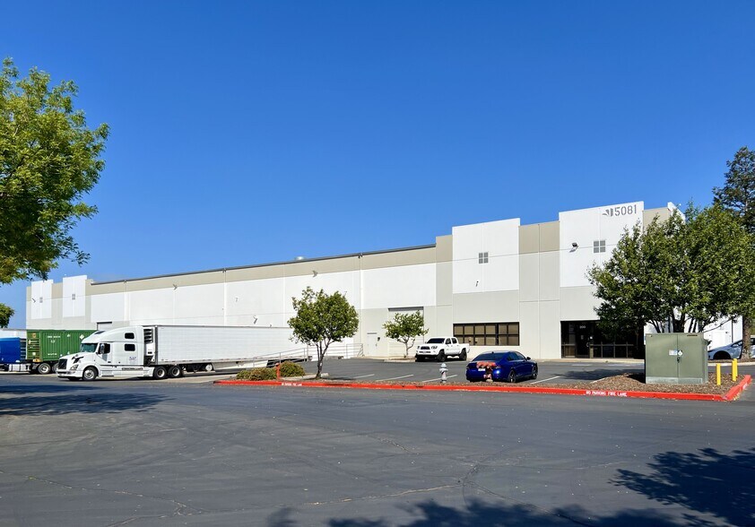 More Photos Of 5081 Kelton Way, Sacramento Warehouse For Lease