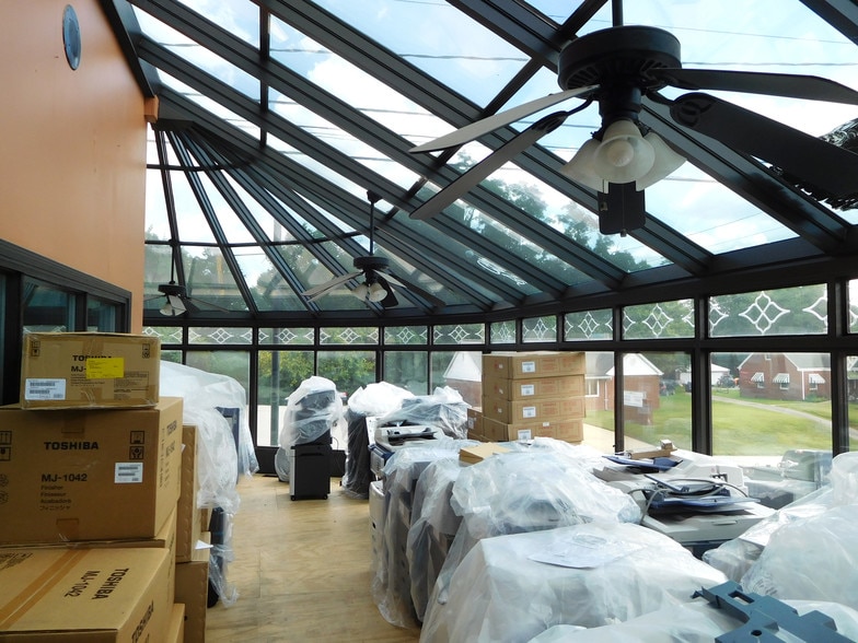 200 Buckhannon Pike, Clarksburg, WV 26301 Hotel For Sale