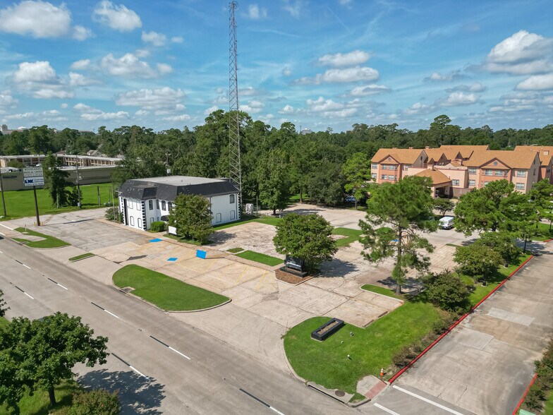 More Photos Of 29801 Interstate 45, Spring Medical For Sale