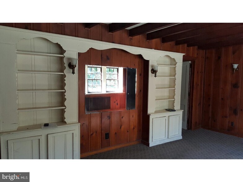 More Photos Of 383 Ben Franklin Hwy W, Douglassville Warehouse For Sale