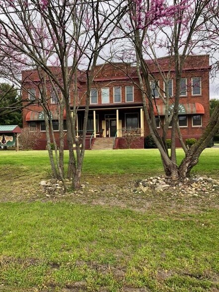 More Photos Of 2200 Terminal St, Niles Warehouse For Sale