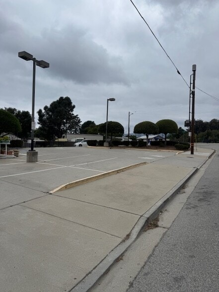 More Photos Of 710 N Ventura Ave, Oak View Fast Food For Sale