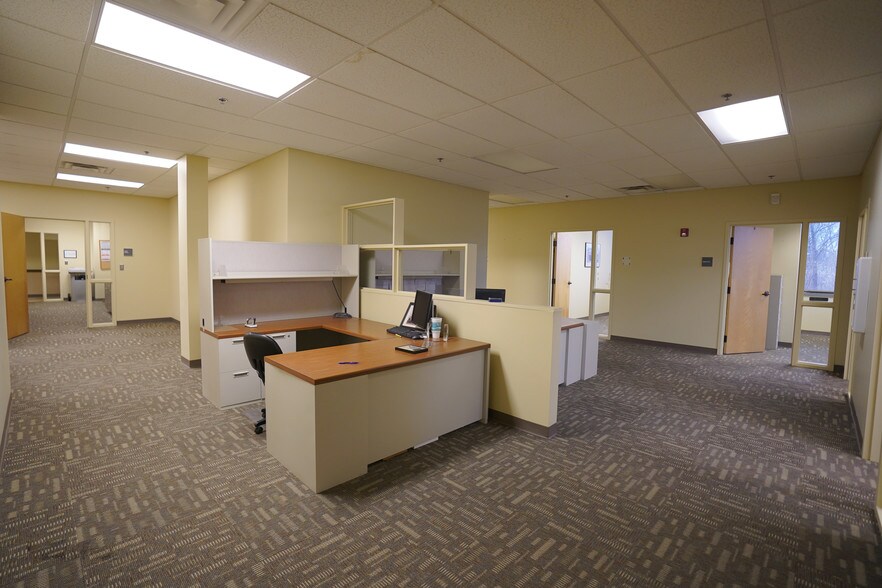 More Photos Of 1905 S Haggerty Rd, Canton Office For Lease