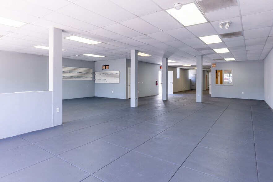 More Photos Of 819-821 Orange St, Redlands General Retail For Sale