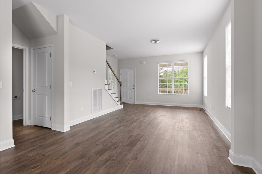 More Photos Of , Chattanooga Specialty For Sale