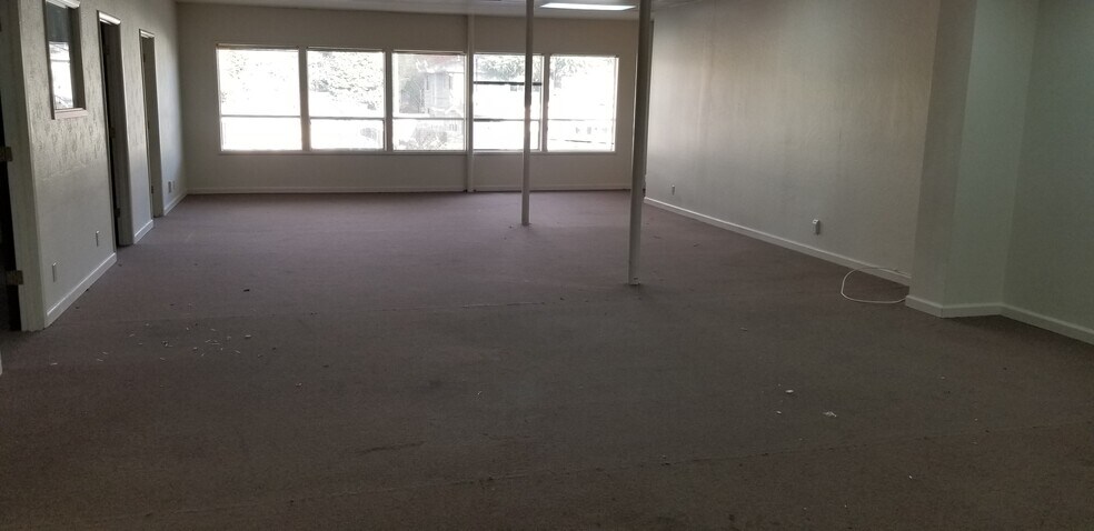 More Photos Of 22708-22712 Foothill Blvd, Hayward Office For Lease