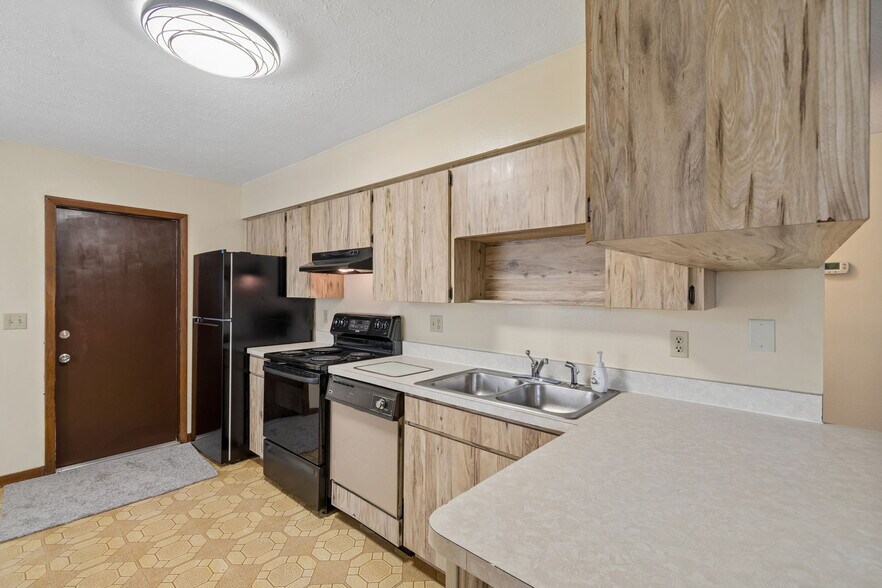 More Photos Of 6406 S Adelia Ave, Tampa Multifamily For Sale