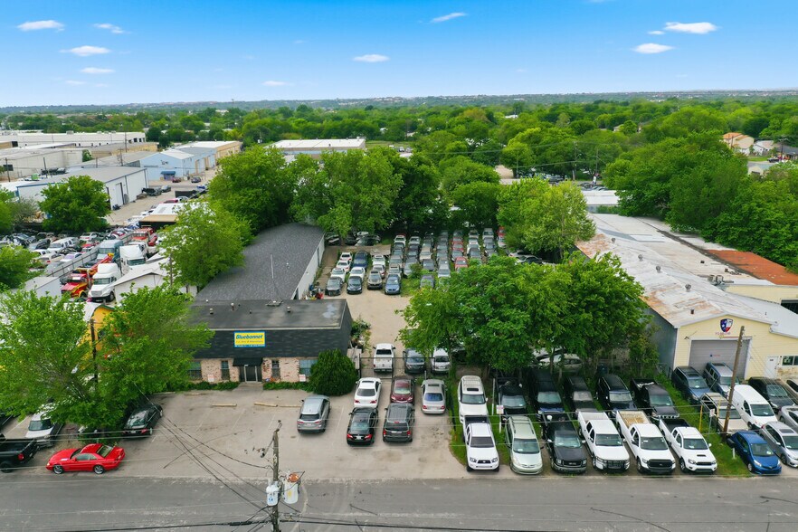 More Photos Of 907 Prairie Trl, Austin Warehouse For Sale