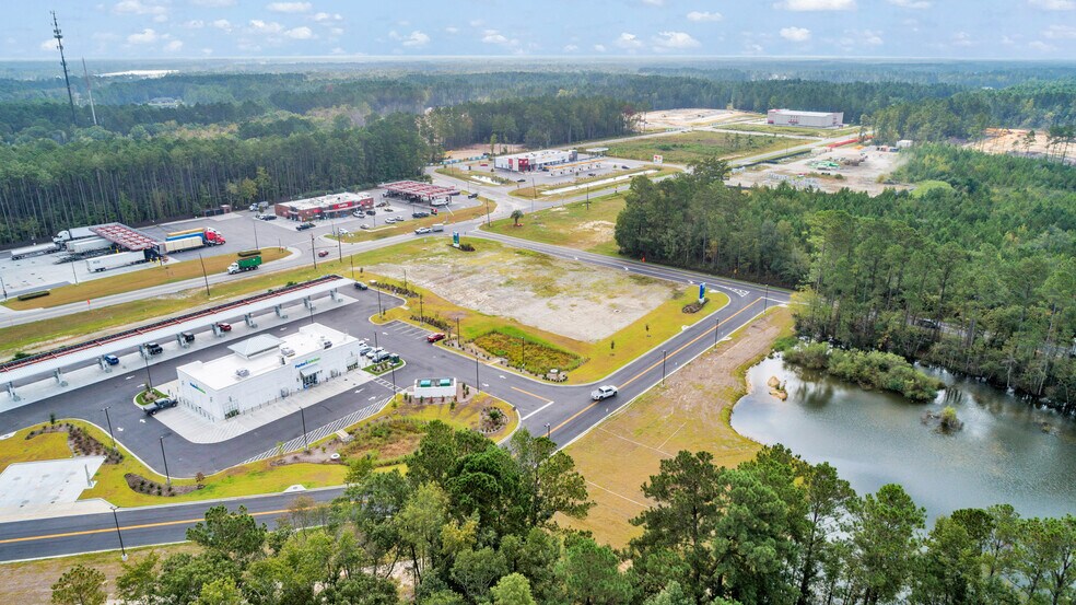 More Photos Of 2905 Little Neck Rd, Bloomingdale Land For Lease