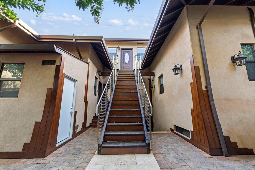 More Photos Of 251 Middlefield Rd, Palo Alto Apartments For Sale
