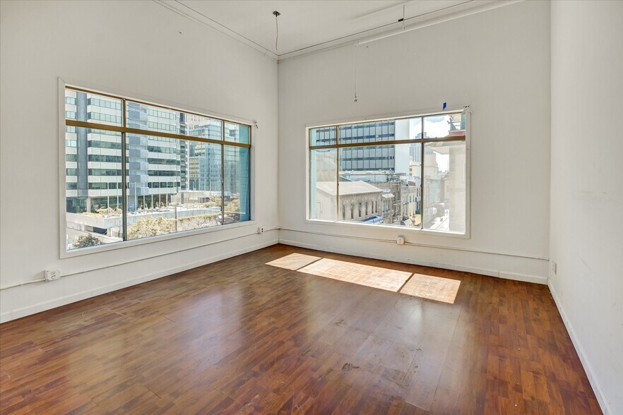 More Photos Of 601-625 Grant Ave, San Francisco Storefront Retail Office For Lease