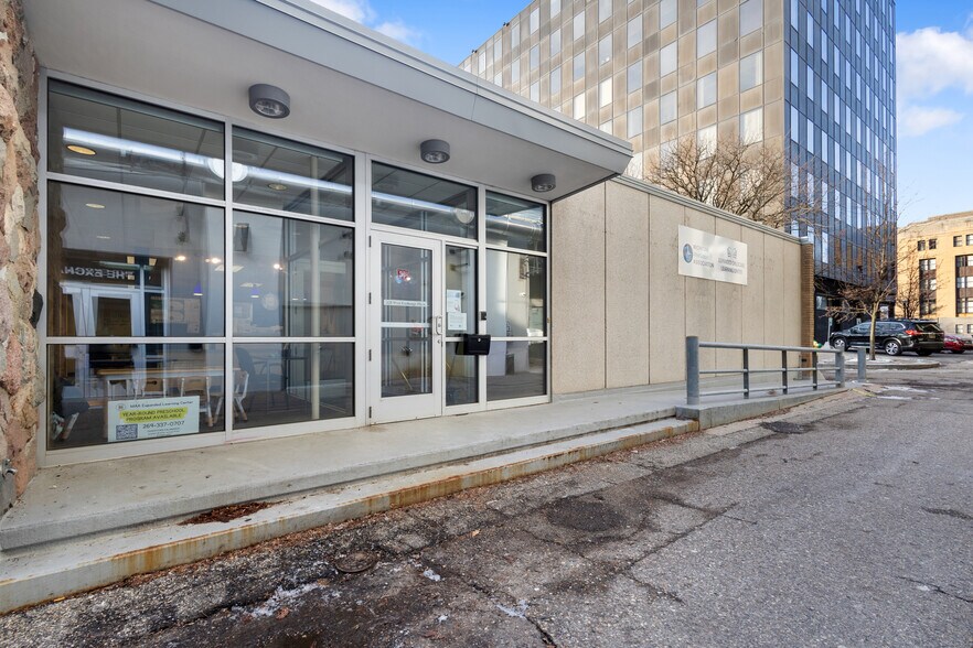 More Photos Of 125 W Exchange Pl, Kalamazoo Medical For Lease