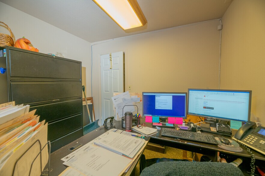 More Photos Of 41659 Big Bear Blvd, Big Bear Lake Office Residential For Lease