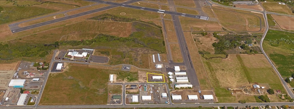 More Photos Of 2101 Oak Ave, Yakima Warehouse For Lease