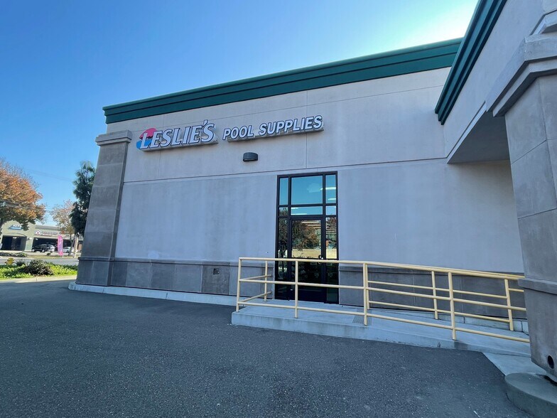 More Photos Of 1725 Mitchell Rd, Ceres Bank For Sale