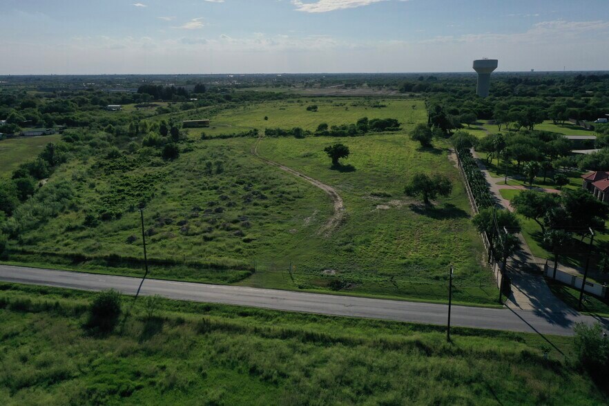 More Photos Of 000 Central Avenue, Brownsville Land For Sale