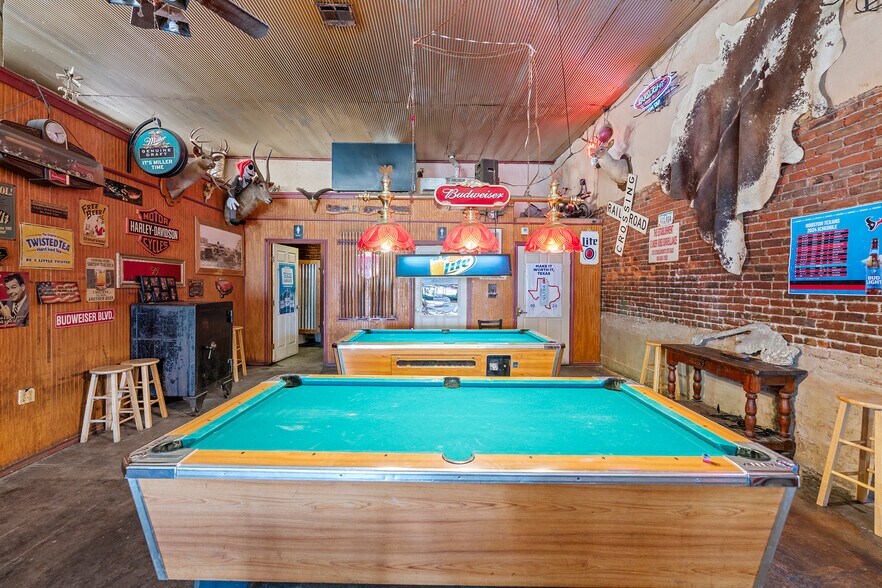 More Photos Of 218 N Main St, Rockdale Storefront For Sale