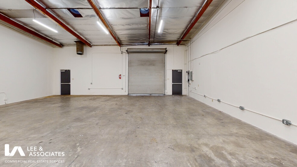 More Photos Of 16220-16228 Gundry Ave, Paramount Warehouse For Lease