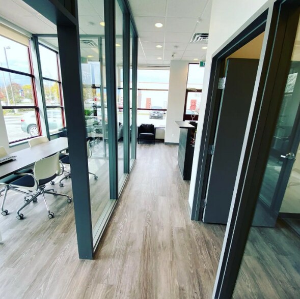More Photos Of 474 Hazeldean Rd, Ottawa General Retail For Lease