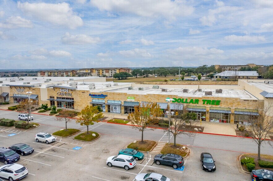 More Photos Of 900 Interstate 35, Austin Unknown For Lease