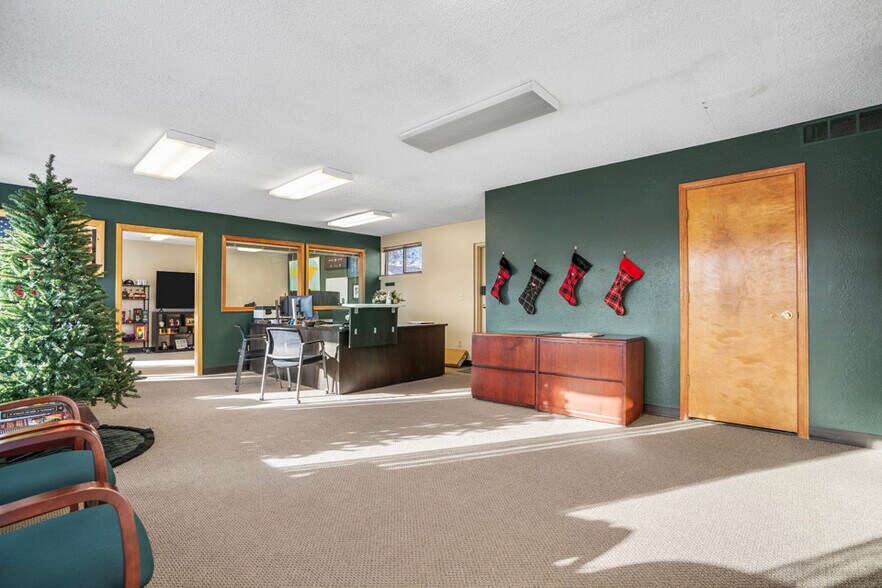 More Photos Of 1149-1159 SW 4th Ave, Ontario Office For Sale