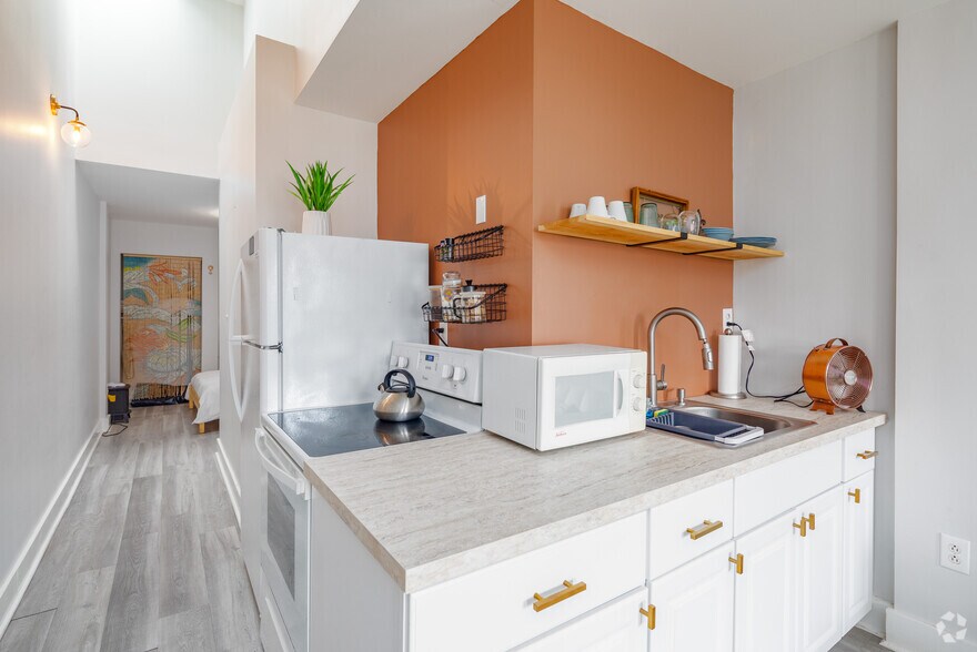 More Photos Of 415 Humphreys St, Nashville Apartments For Sale