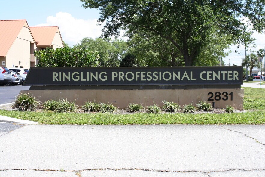 More Photos Of 2831 Ringling Blvd, Sarasota Office For Lease