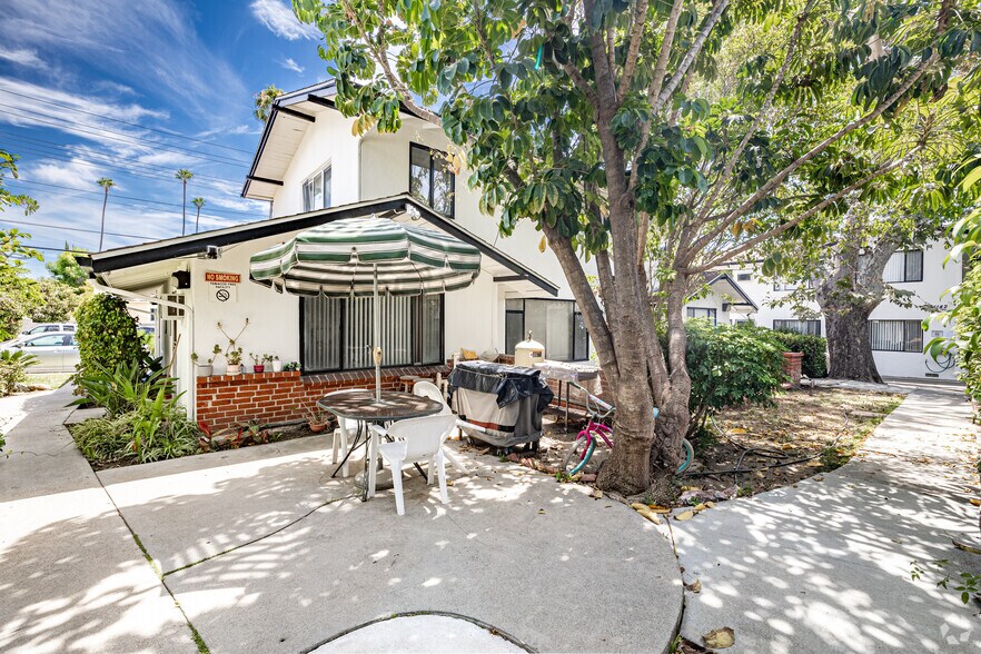 More Photos Of 1142-1148 Western Ave, Glendale Apartments For Sale