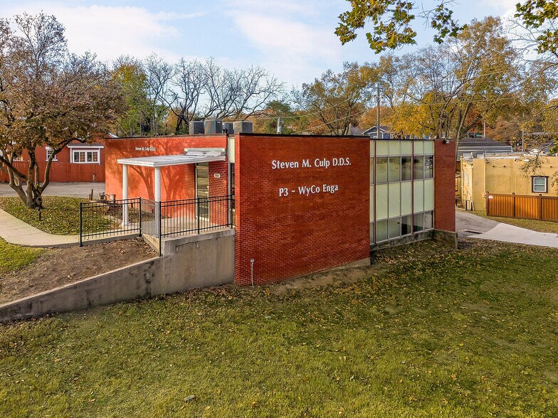 More Photos Of 1854 Minnesota Ave, Kansas City Office Residential For Sale