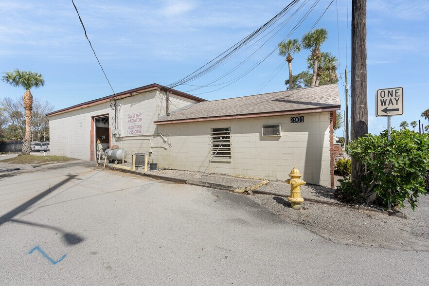 More Photos Of 2901 Palm Bay Rd, Palm Bay General Retail For Lease