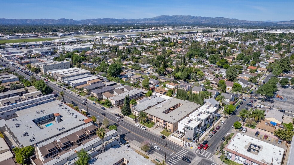 More Photos Of 15919 Vanowen St, Van Nuys Apartments For Sale