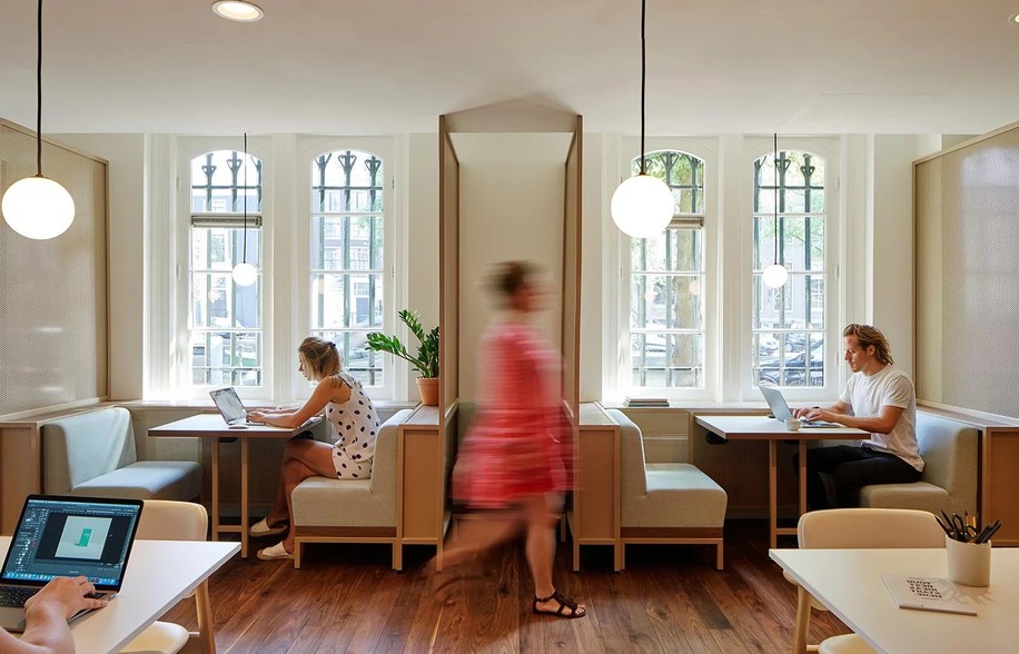 More Photos Of 1000 N Point Cir, Alpharetta Coworking Space