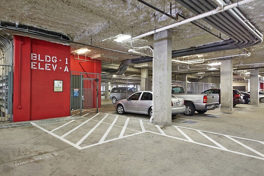 More Photos Of 5600 Smu Blvd, Dallas Apartments For Lease