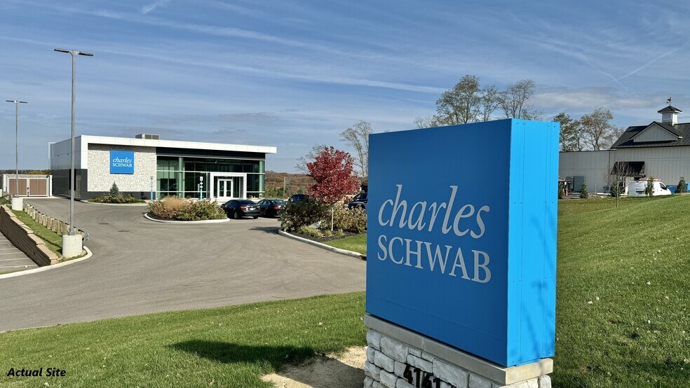 More Photos Of 4141 Heritage Center Dr, Copley Freestanding For Sale