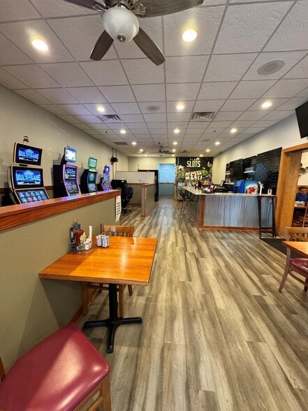 More Photos Of 14357 S Bell Rd, Homer Glen Unknown For Lease