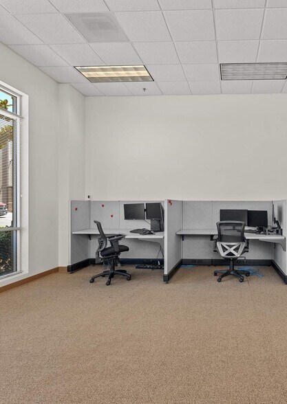 More Photos Of 5742-5752 Lonetree Blvd, Rocklin Flex For Lease