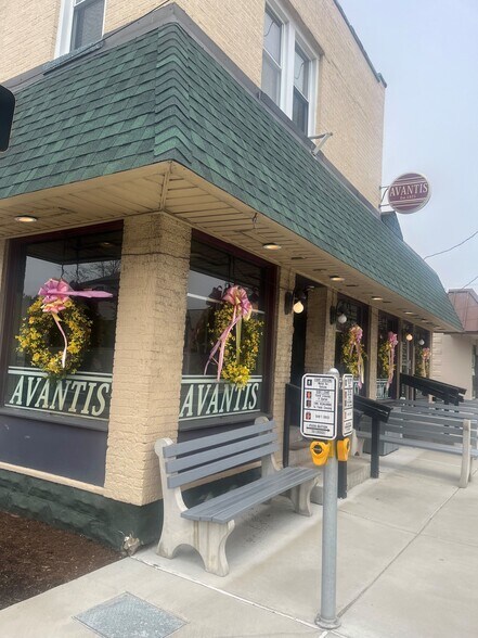 Primary Photo Of 1660 8th St, Erie Restaurant For Sale