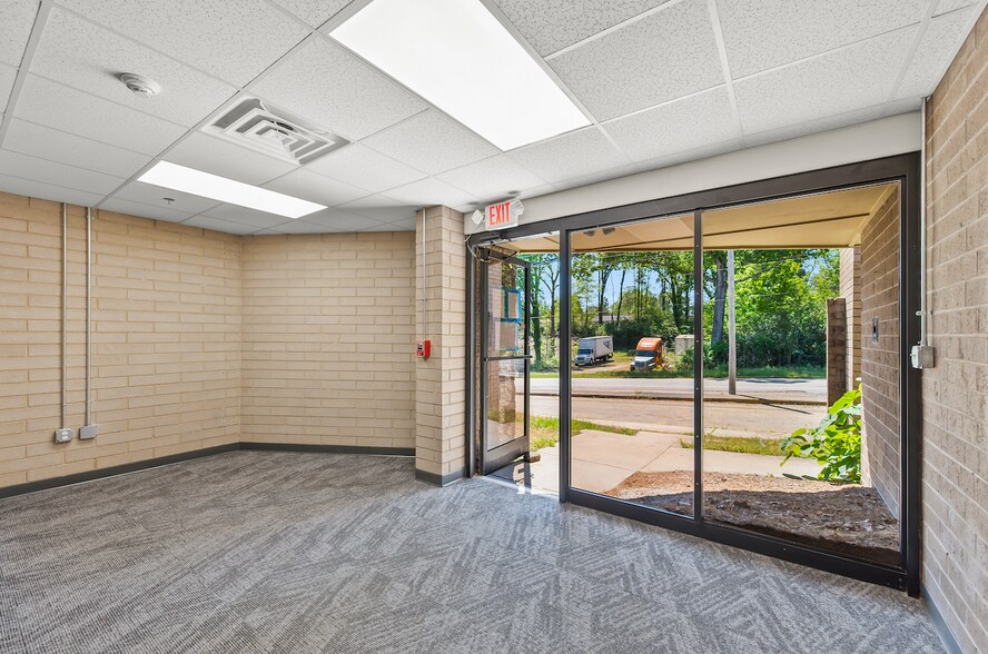 More Photos Of 1218 Hickory Chapel Rd, High Point Light Distribution For Lease