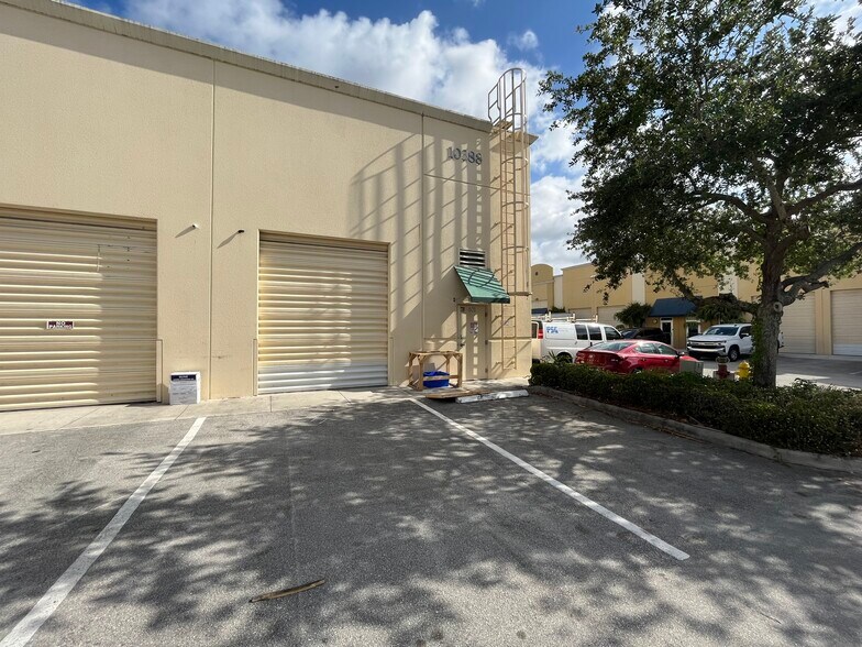 More Photos Of 10388 State Road 84, Davie Warehouse For Lease