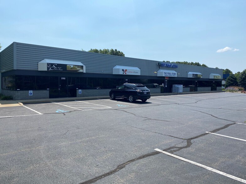 More Photos Of 3765-3773 Sky King Blvd, Kalamazoo Light Distribution For Lease