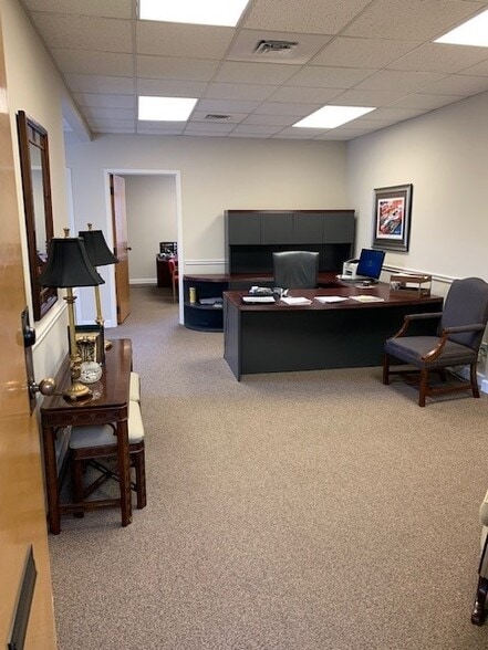 More Photos Of 10801 Johnston Rd, Charlotte Office For Lease