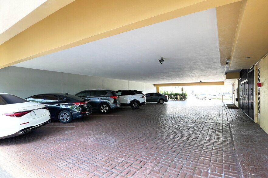 More Photos Of 2826 E Oakland Park Blvd, Fort Lauderdale Office For Lease