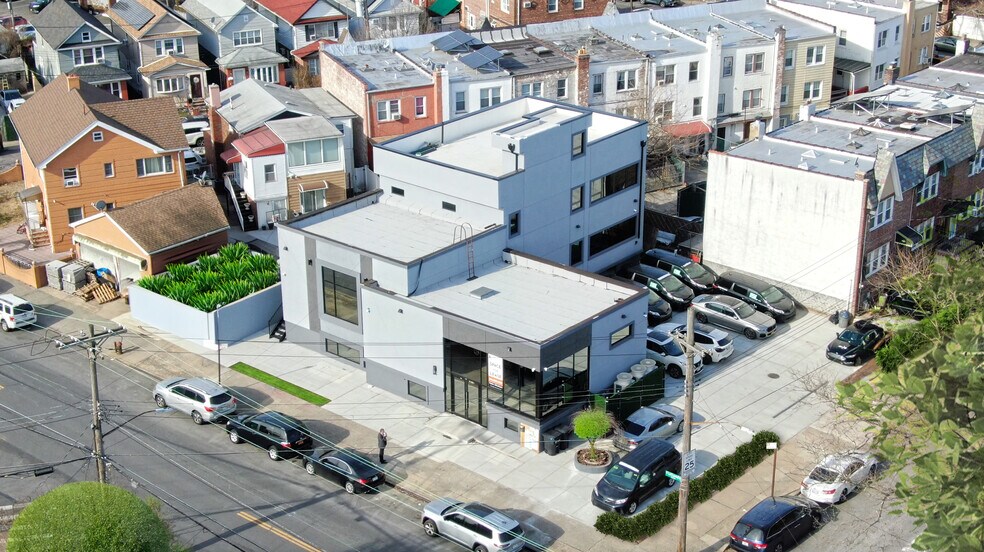 Primary Photo Of 3915 Flatlands Ave, Brooklyn Office For Lease