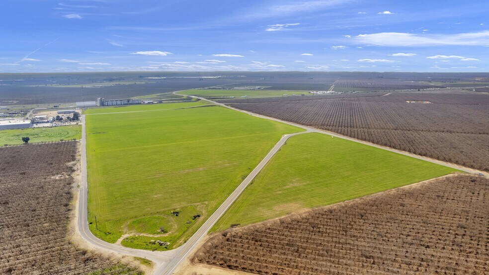 More Photos Of 20200 Fairmead blvd, Madera Land For Sale